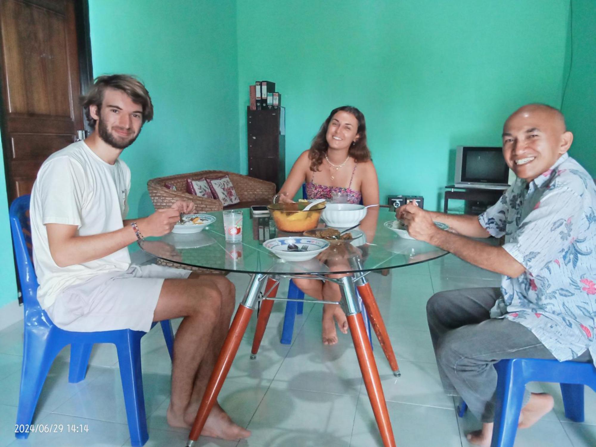 Petra Homestay Bangka Leda Ruteng Exterior foto